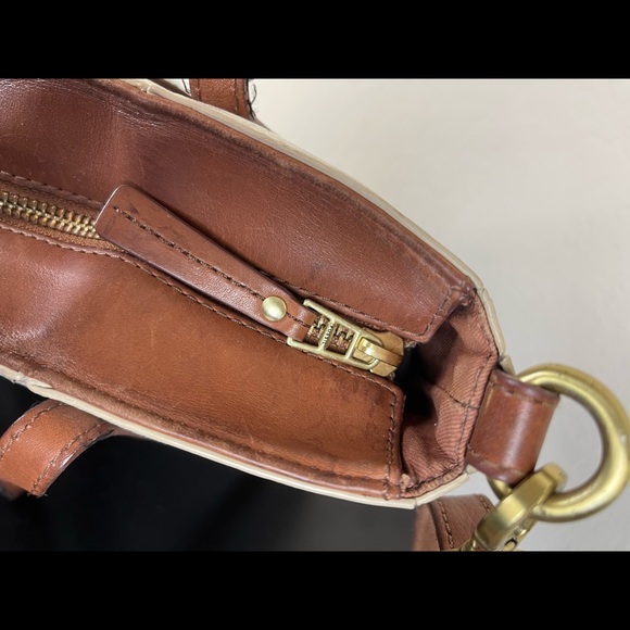 Fossil Cream Patterned Small Tote Crossbody Bag - Picture 10 of 11